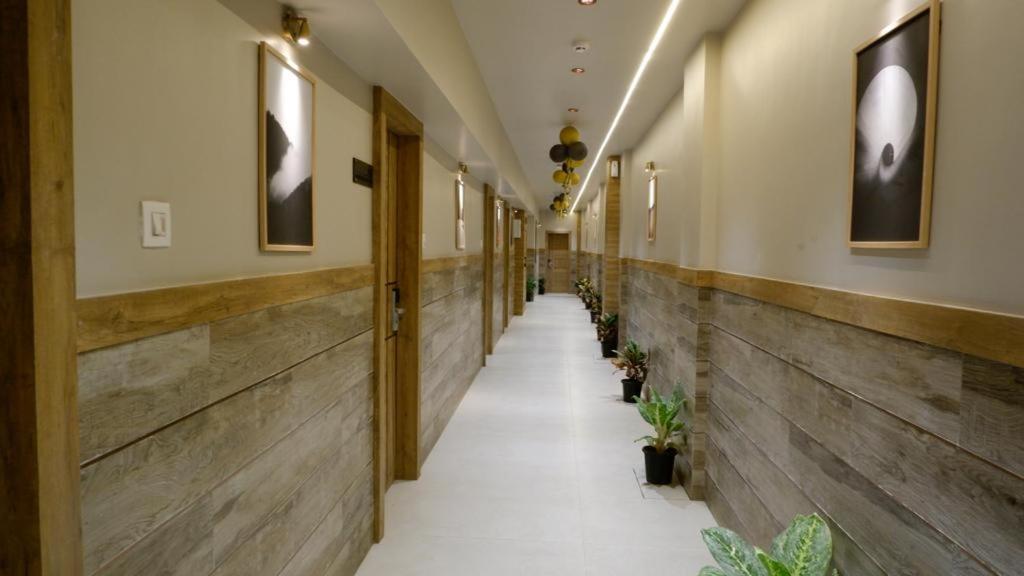 Hotel Amber Paramount Mumbai Exterior photo